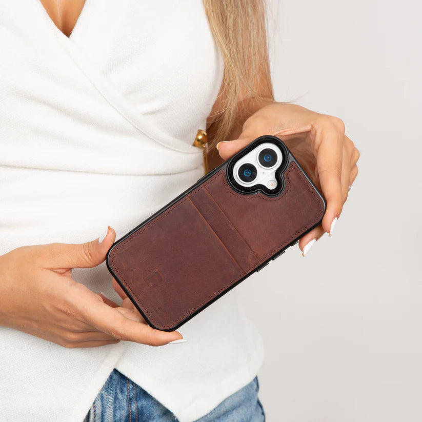 Leather iPhone 17 Case – 2-Card Folio, Magsafe & RFID Compatible